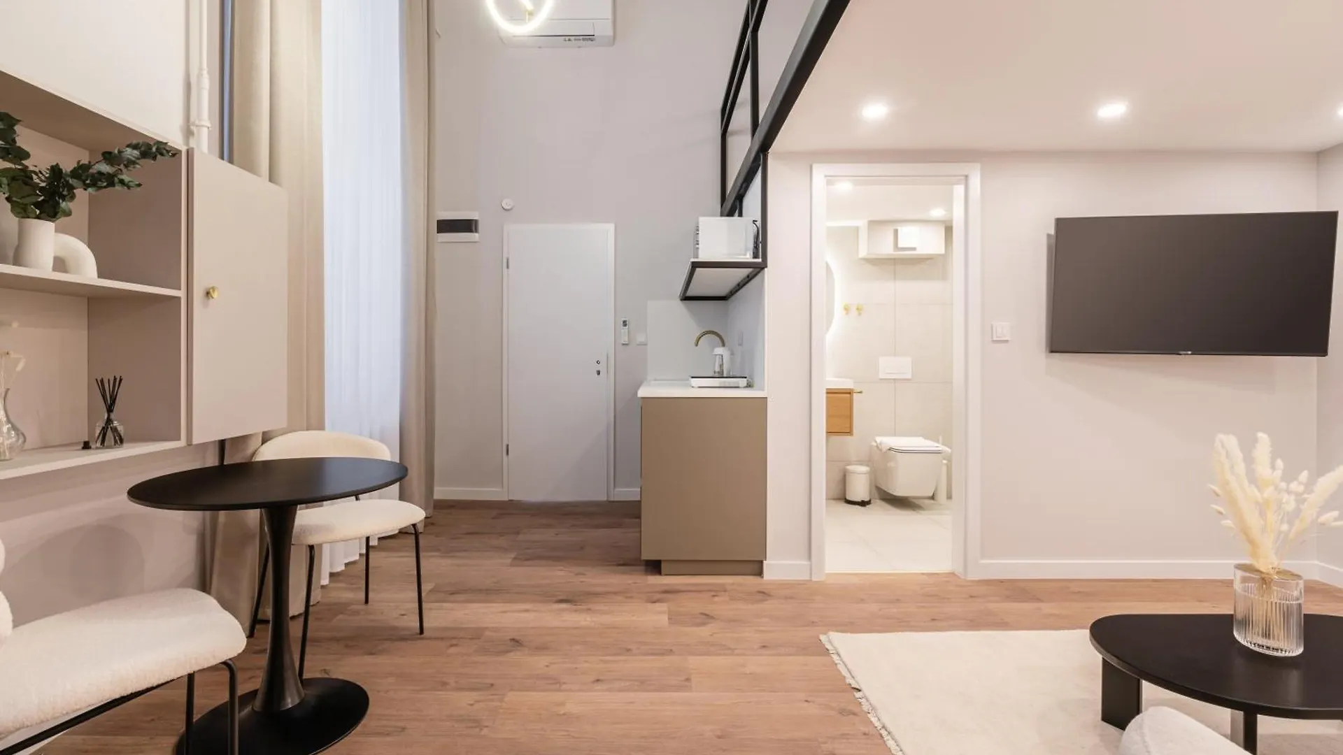 Lägenhet K20 - Boutique Apartments, Best Location, by BQA Budapest Ungern