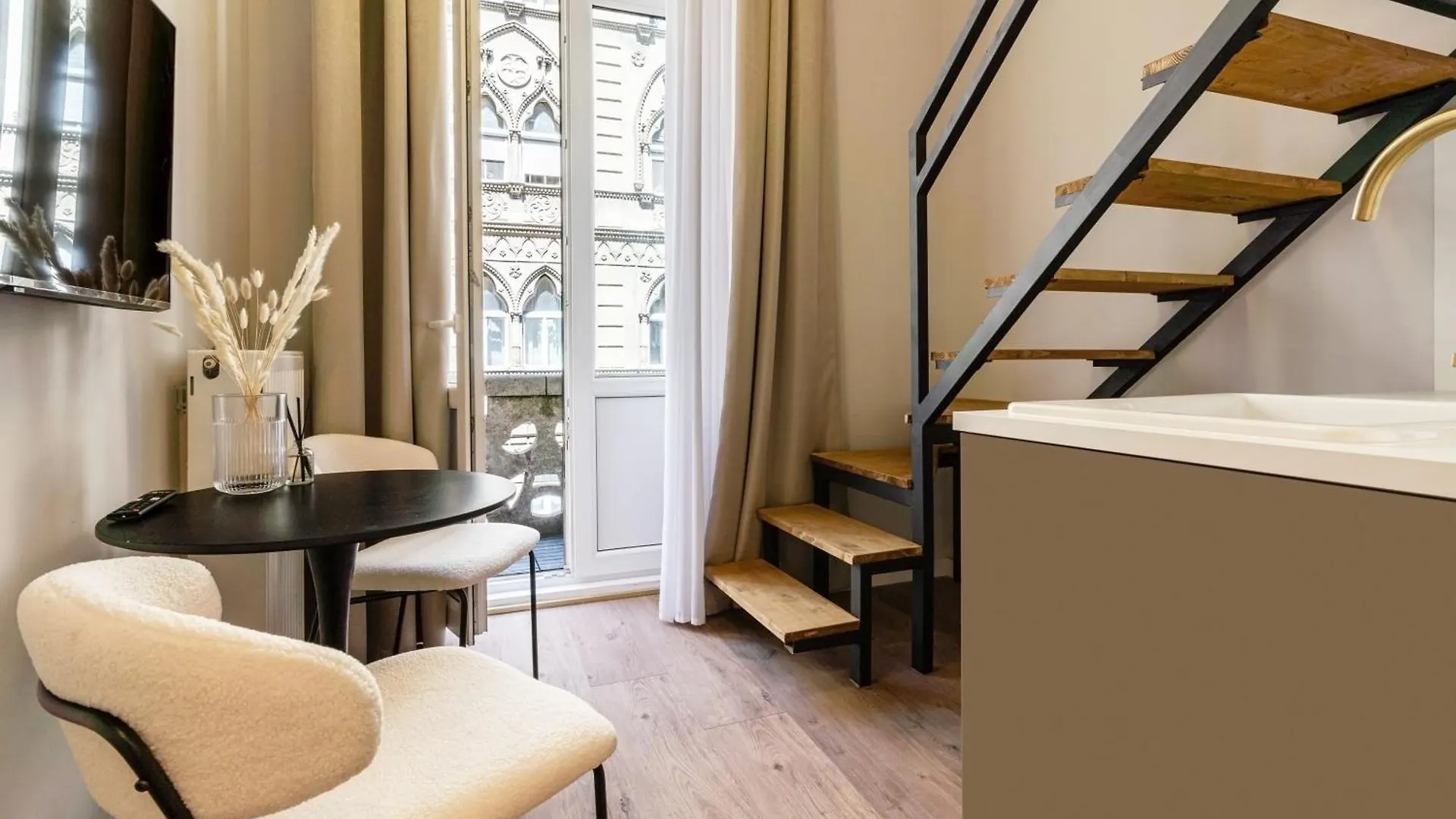 K20 - Boutique Apartments, Best Location, by BQA Budapest Ungern